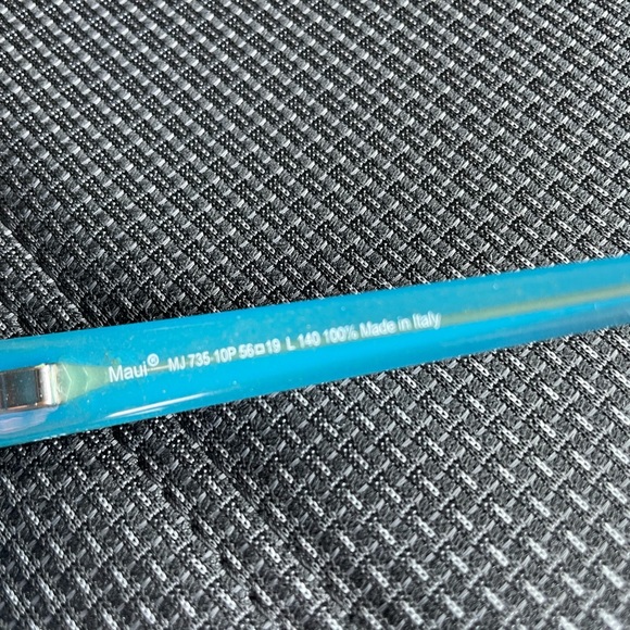 Maui Jim Sunglasses - Picture 3 of 4